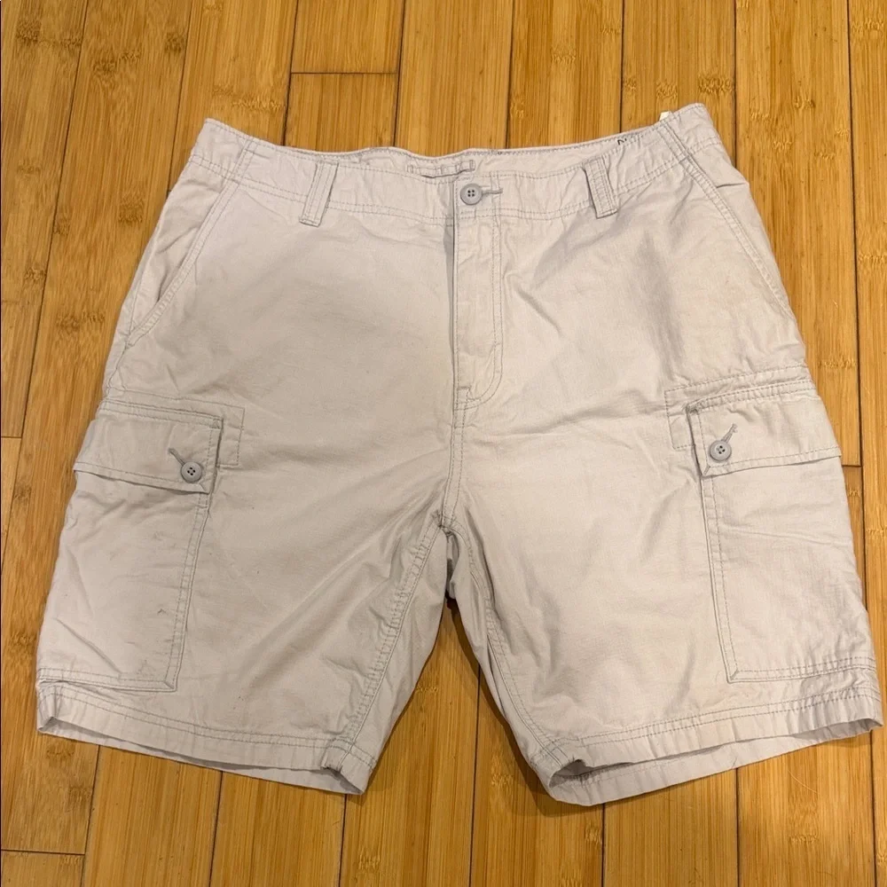 Cabral Board-shorts and Nautica Khaki Cargo Shorts 2 short Lot size 34